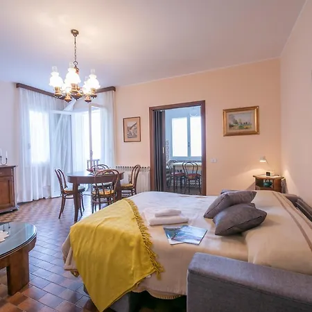 Nicoletta's View - Happy Appartement *