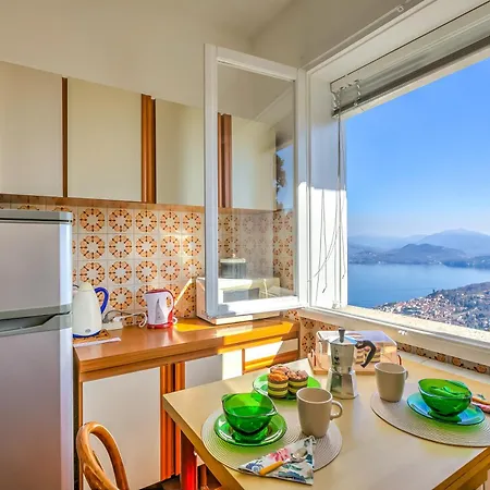 Appartement Nicoletta's View - Happy Stresa