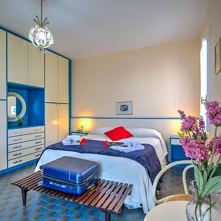 Nicoletta'S Lake View With Balcony In Stresa - Happy Rentals Stresa