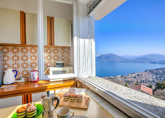 Nicoletta's View - Happy Apartament